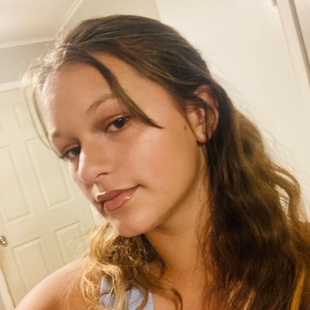 Meet your Posher, Abbigail